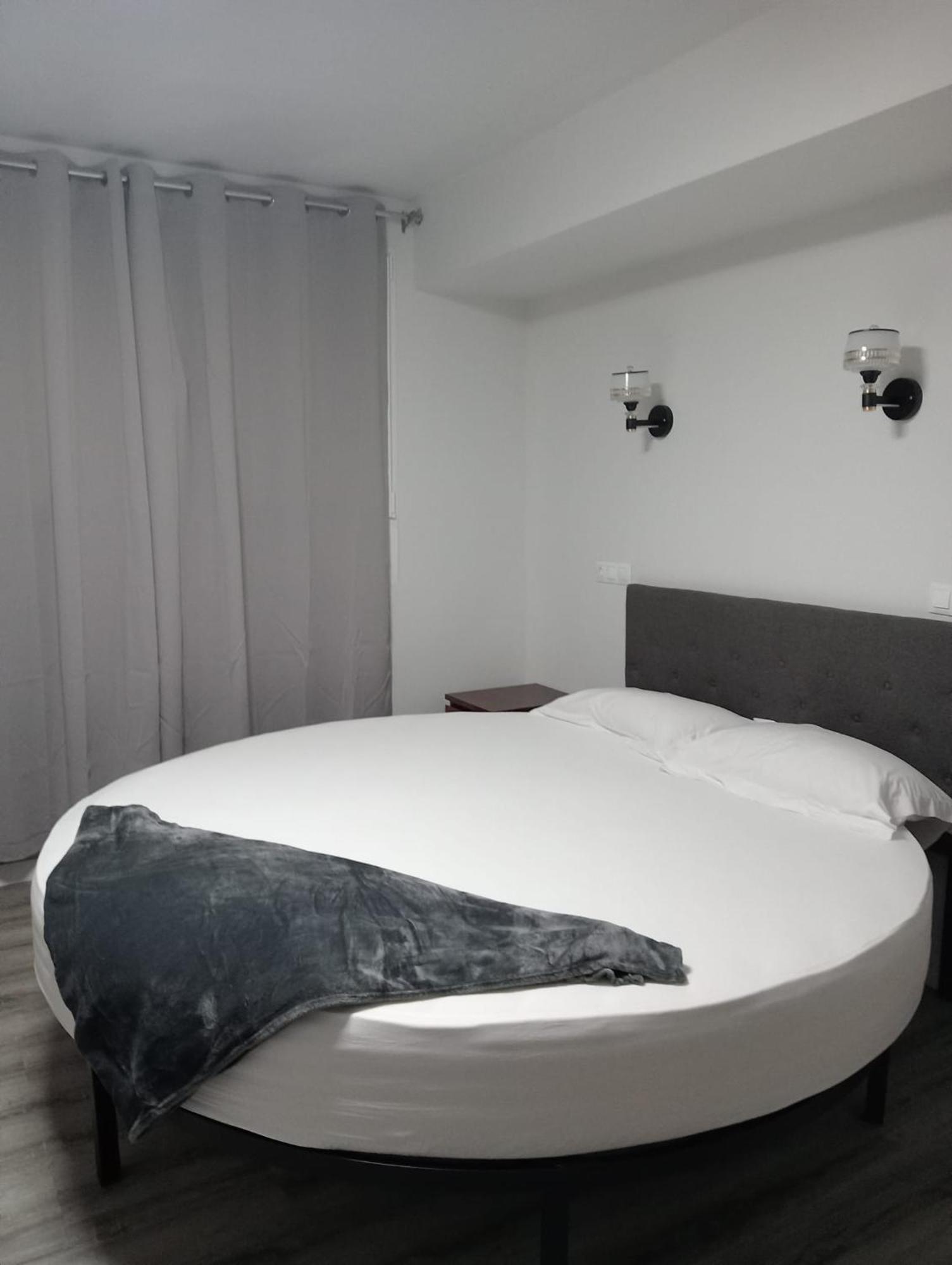 Hostal Golden 21*** Madrid Exterior foto